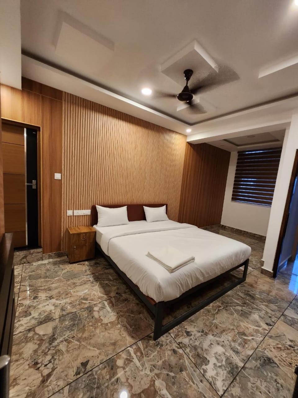 Royal View Residency Hotel Attingal Luaran gambar
